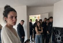 Deset dana prije vjenčanja sestra mog zaručnika dovela je sedmoricu muškaraca da unište stan koji je cijela njegova obitelj već smatrala svojim; dok su me svi uvjeravali da šutim radi mira, policija je pronašla poruku koja je pokazala da Marko nije samo znao što njegova sestra planira Deset dana prije vjenčanja sestra mog zaručnika dovela je sedmoricu muškaraca da unište stan koji je cijela njegova obitelj već smatrala svojim; dok su me svi uvjeravali da šutim radi mira, policija je pronašla poruku koja je pokazala da Marko nije samo znao što njegova sestra planira