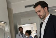 Dok sam nepomično ležala u bolničkom krevetu, moj suprug vjerovao je da mi je zauvijek slomio ruke i ušutkao istinu. Nije znao da su dvije kamere snimile svaku laž njegove šogorice — i trenutak kada je naredio ljudima da me pretuku. Dok sam nepomično ležala u bolničkom krevetu, moj suprug vjerovao je da mi je zauvijek slomio ruke i ušutkao istinu. Nije znao da su dvije kamere snimile svaku laž njegove šogorice — i trenutak kada je naredio ljudima da me pretuku.