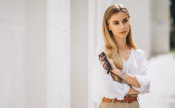 „Dvije godine šutnje, jedan potpis slobode“ „Dvije godine šutnje, jedan potpis slobode“