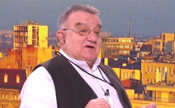 Gastroenterolog Vojislav Perišić tvrdi da su ove namirnice izuzetno štetne za decu sa autizmom: “Posle 9 dana se vratila i to je bilo potpuno drugačije dete” Gastroenterolog Vojislav Perišić tvrdi da su ove namirnice izuzetno štetne za decu sa autizmom: "Posle 9 dana se vratila i to je bilo potpuno drugačije dete"