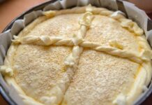 Gospojinska svečana pogača: Za napredak kuće i zdravlje čitave prodice, naše bake su u nju dodavale 1 važan sastojak Gospojinska svečana pogača: Za napredak kuće i zdravlje čitave prodice, naše bake su u nju dodavale 1 važan sastojak