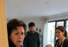 Kad sam otkrila da su sin i snaha još prije mog dolaska napravili raspored po kojem bih svakoga jutra prala, presvlačila i hranila njezinu nepokretnu majku, nisam se posvađala zbog jednog papira, nego sam ih natjerala da konačno kažu zašto su me doveli pod izlikom da ću uživati u starosti Kad sam otkrila da su sin i snaha još prije mog dolaska napravili raspored po kojem bih svakoga jutra prala, presvlačila i hranila njezinu nepokretnu majku, nisam se posvađala zbog jednog papira, nego sam ih natjerala da konačno kažu zašto su me doveli pod izlikom da ću uživati u starosti