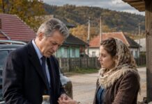 Kirurg je kupio bocu mlijeka od mlade djevojke sa sela. Sekundu kasnije, kad je ugledao njezinu ruku, ostao je bez riječi… Kirurg je kupio bocu mlijeka od mlade djevojke sa sela. Sekundu kasnije, kad je ugledao njezinu ruku, ostao je bez riječi…