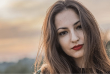 Moj muž je tvrdio da su čudni krugovi na njegovim leđima samo osip, ali kad ih je liječnik ugledao, zaključao je vrata ordinacije i tiho mi rekao: „Odmah pozovite policiju.“ Moj muž je tvrdio da su čudni krugovi na njegovim leđima samo osip, ali kad ih je liječnik ugledao, zaključao je vrata ordinacije i tiho mi rekao: „Odmah pozovite policiju.“