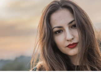 Moj muž je tvrdio da su čudni krugovi na njegovim leđima samo osip, ali kad ih je liječnik ugledao, zaključao je vrata ordinacije i tiho mi rekao: „Odmah pozovite policiju.“ Moj muž je tvrdio da su čudni krugovi na njegovim leđima samo osip, ali kad ih je liječnik ugledao, zaključao je vrata ordinacije i tiho mi rekao: „Odmah pozovite policiju.“