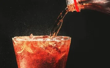Može li svakodnevno pijenje Koka Kole oslabiti vaše kosti? Evo šta trebate znati! Može li svakodnevno pijenje Koka Kole oslabiti vaše kosti? Evo šta trebate znati!