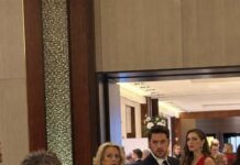 Na djedovu osamdesetom rođendanu moj je muž doveo tajnicu u crvenoj haljini i očekivao da ću pred cijelom obitelji prešutjeti njihovu vezu, ali dva kartona instant-rezanaca i mapa hotelskih računa pokazali su da nisu dijelili samo kasne smjene, nego i plan kako preuzeti moju tvrtku Na djedovu osamdesetom rođendanu moj je muž doveo tajnicu u crvenoj haljini i očekivao da ću pred cijelom obitelji prešutjeti njihovu vezu, ali dva kartona instant-rezanaca i mapa hotelskih računa pokazali su da nisu dijelili samo kasne smjene, nego i plan kako preuzeti moju tvrtku
