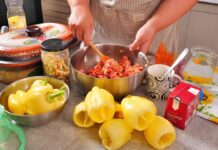 Punjena paprika iz rerne – video Punjena paprika iz rerne – video