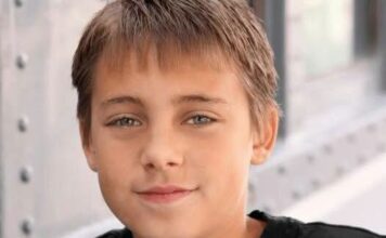 Sašu je majka sa 11 ispratila na trening: Nikad se nije vratio, a 22 godine kasnije pronašla je njegove patike i poruku “Mama, ako nađeš ovo znaj…” Sašu je majka sa 11 ispratila na trening: Nikad se nije vratio, a 22 godine kasnije pronašla je njegove patike i poruku “Mama, ako nađeš ovo znaj…”