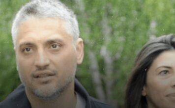 BIVŠA ŽENA ČEDE JOVANOVIĆA IMA NOVOG DEČKA U AMERICI Političar je ovo krio 45 dana od nje, a onda su se razveli: Otkrio i šta je Jelena TRAŽILA OD NJEGA jednom prilikom BIVŠA ŽENA ČEDE JOVANOVIĆA IMA NOVOG DEČKA U AMERICI Političar je ovo krio 45 dana od nje, a onda su se razveli: Otkrio i šta je Jelena TRAŽILA OD NJEGA jednom prilikom