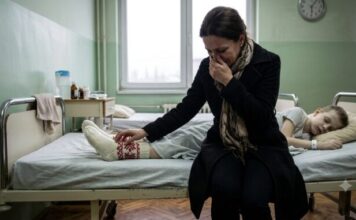 Čarape iz blata: Lekcija koju je majka naučila u bolničkoj sobi Čarape iz blata: Lekcija koju je majka naučila u bolničkoj sobi