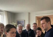 DOK SAM U BOLNICI GLEDALA PAPIR NA KOJEM JE PISALO DA SAM IZGUBILA TRUDNOĆU, MOJ MUŽ I NJEGOVA SESTRA ISPRED VRATA NISU PRVO PITALI HOĆU LI BITI DOBRO — RASPRAVLJALI SU MOŽE LI SE STARA PUNOMOĆ PRETVORITI U DOKUMENT KOJIM BI MOJU KUĆU PREPISALI NJOJ DOK SAM U BOLNICI GLEDALA PAPIR NA KOJEM JE PISALO DA SAM IZGUBILA TRUDNOĆU, MOJ MUŽ I NJEGOVA SESTRA ISPRED VRATA NISU PRVO PITALI HOĆU LI BITI DOBRO — RASPRAVLJALI SU MOŽE LI SE STARA PUNOMOĆ PRETVORITI U DOKUMENT KOJIM BI MOJU KUĆU PREPISALI NJOJ