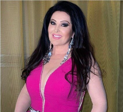 Dragana više neće biti sama, on D0LAZl u dvorac Ebenfur:MLAD I POZNAT PJEVAČ svi ga znate: sin joj može biti sram je biIo, zbog njega se i razvela pa okriviIa Tonija! Dragana više neće biti sama, on D0LAZl u dvorac Ebenfur:MLAD I POZNAT PJEVAČ svi ga znate: sin joj može biti sram je biIo, zbog njega se i razvela pa okriviIa Tonija!