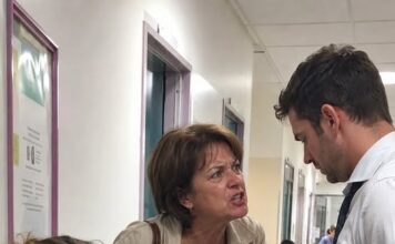 KAD SAM U OBITELJSKOJ GRUPI PITALA HOĆE LI MUŽ KOD CARSKOG REZA DOBITI POLA REZA JER SVE ŽELI DIJELITI POLA-POLA, MISLILA SAM DA SE SVAĐAMO ZBOG 71 EURA, A ONDA JE NJEGOVA MAJKA OTVORILA BANKOVNE IZVODE I POKAZALA MI KOLIKO SAM ZAPRAVO PLAĆALA NJEGOV ŽIVOT KAD SAM U OBITELJSKOJ GRUPI PITALA HOĆE LI MUŽ KOD CARSKOG REZA DOBITI POLA REZA JER SVE ŽELI DIJELITI POLA-POLA, MISLILA SAM DA SE SVAĐAMO ZBOG 71 EURA, A ONDA JE NJEGOVA MAJKA OTVORILA BANKOVNE IZVODE I POKAZALA MI KOLIKO SAM ZAPRAVO PLAĆALA NJEGOV ŽIVOT