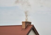 Kako očistiti dimnjak od čađi bez odžačara Trik koji su naši stari stalno koristili da bi se garež lakše odvojila Kako očistiti dimnjak od čađi bez odžačara Trik koji su naši stari stalno koristili da bi se garež lakše odvojila