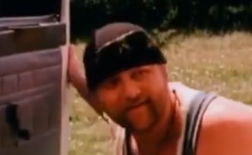 Ljudi ga obožavaju, a malo ko zna da se 15 puta skidao sa heroina, Bog ga spasao kad je dospeo u jezivo stanje: Hteo da se zamonaši, usledio neverovatan obrt Ljudi ga obožavaju, a malo ko zna da se 15 puta skidao sa heroina, Bog ga spasao kad je dospeo u jezivo stanje: Hteo da se zamonaši, usledio neverovatan obrt
