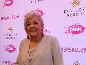 Marina Tucaković bila 4 godine u vezi s čuvenim dasom pre Fute: Nakon što ga je proslavila priznao da je ostavio zbog lepše, pa oženio 2 decenije mlađu Marina Tucaković bila 4 godine u vezi s čuvenim dasom pre Fute: Nakon što ga je proslavila priznao da je ostavio zbog lepše, pa oženio 2 decenije mlađu
