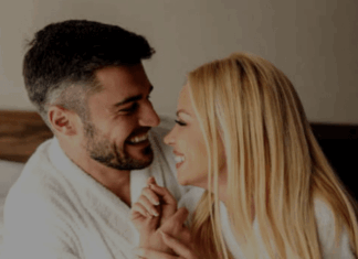 Moja četverogodišnja kći nestala je iz vrtića i dvadeset i jednu godinu živjela sam uvjerena da je više nikada neću vidjeti — a onda mi je na njezin rođendan stiglo pismo s rečenicom zbog koje su mi se noge odsjekle Moja četverogodišnja kći nestala je iz vrtića i dvadeset i jednu godinu živjela sam uvjerena da je više nikada neću vidjeti — a onda mi je na njezin rođendan stiglo pismo s rečenicom zbog koje su mi se noge odsjekle