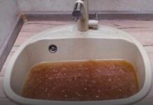 Nije sirće, ni soda bikarbona: Samo 1 obična stvar iz frižidera otpušava sudoperu kao rukom Nije sirće, ni soda bikarbona: Samo 1 obična stvar iz frižidera otpušava sudoperu kao rukom