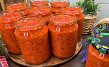 PRAVI DOMAĆI AJVAR OD 20 KG PAPRIKE: Bez patlidžana, a ovako pripremljen ima savršen ukus… PRAVI DOMAĆI AJVAR OD 20 KG PAPRIKE: Bez patlidžana, a ovako pripremljen ima savršen ukus…