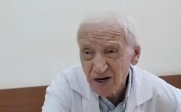 “Toliko puta sam kao hirurg video unutrašnjost osobe da mogu sa sigurnošću reći da su naša tela dizajnirana da traju najmanje 140 godina: Samo ako jedete ovako” "Toliko puta sam kao hirurg video unutrašnjost osobe da mogu sa sigurnošću reći da su naša tela dizajnirana da traju najmanje 140 godina: Samo ako jedete ovako"