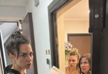 TRI GODINE SAM VJEROVALA RODITELJIMA KAD SU GOVORILI DA ČUVAJU MOJ STAN, A ONI SU U NJEGA USELILI TETU I SESTRIČNU, PROMIJENILI BRAVU I POKUŠALI ME IZBRISATI IZ VLASNIŠTVA — NO JEDNA DODANA STRANICA PUNOMOĆI, SNIMKE ZGRADE I DATUM OVJERE SRUŠILI SU CIJELU NJIHOVU PRIČU TRI GODINE SAM VJEROVALA RODITELJIMA KAD SU GOVORILI DA ČUVAJU MOJ STAN, A ONI SU U NJEGA USELILI TETU I SESTRIČNU, PROMIJENILI BRAVU I POKUŠALI ME IZBRISATI IZ VLASNIŠTVA — NO JEDNA DODANA STRANICA PUNOMOĆI, SNIMKE ZGRADE I DATUM OVJERE SRUŠILI SU CIJELU NJIHOVU PRIČU