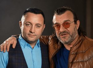 UDARNA VIJEST!!!!!TEŠKO Ranjen pevač POPULARNI PJEVAČ : U SRED TEŠKOG OBRAČUNA Pucali na njega, POGLEDAJTE KO STOJI IZA SVEGA policija otkrila šokatnte detalje!!! UDARNA VIJEST!!!!!TEŠKO Ranjen pevač POPULARNI PJEVAČ : U SRED TEŠKOG OBRAČUNA Pucali na njega, POGLEDAJTE KO STOJI IZA SVEGA policija otkrila šokatnte detalje!!!