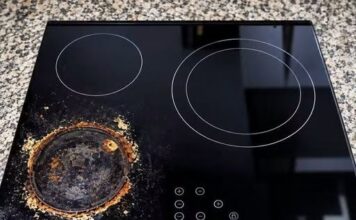 ŽENA PODIJELILA TRIK I ODUŠEVILA SVE: Evo kako se čisti keramička ploča, zaboravite na kupovna sredstva – OVAKO ĆE BITI BLISTAVA I BEZ MRLJE (RECEPT) ŽENA PODIJELILA TRIK I ODUŠEVILA SVE: Evo kako se čisti keramička ploča, zaboravite na kupovna sredstva – OVAKO ĆE BITI BLISTAVA I BEZ MRLJE (RECEPT)
