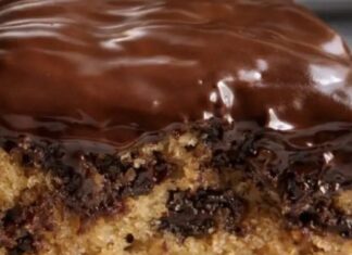 BRZI ČOKOLADNI KOLAČ KOJI UVIJEK USPIJE! 🍫😍 Mekan, sočan i prepun čokoladnog okusa – bez miksera i bez komplikacija! 🤎