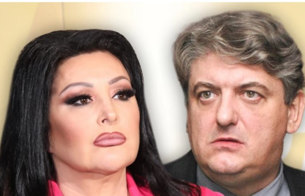 DRAGANA MIRKOVIĆ POSETILA TONIJEVO RODNO MESTO Nakon što je javno izvređao i nazvao folirantom ,ona spakovala kofere i otišla..Ali pogledajte šta mu je priredila kakve su slike osvanule PAMTIT će je cijeli život…BALAKAN u šoku DRAGANA MIRKOVIĆ POSETILA TONIJEVO RODNO MESTO Nakon što je javno izvređao i nazvao folirantom ,ona spakovala kofere i otišla..Ali pogledajte šta mu je priredila kakve su slike osvanule PAMTIT će je cijeli život…BALAKAN u šoku