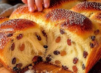 💥 TIJESTO KOJE RASTE KAO BALON! 🎈Ovo je najbolja pogača s grožđicama, mekana poput pamuka, koja se lista u nježne niti i ostaje svježa i mekana danima. 🍇🍞😍
