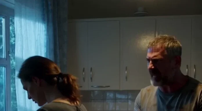 Kad mi je Emir rekao da biram između majke i našeg doma, shvatila sam koliko novac može razoriti brak Kad mi je Emir rekao da biram između majke i našeg doma, shvatila sam koliko novac može razoriti brak