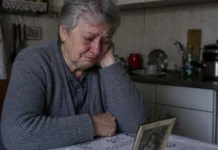 Kad mi je svekrva u bolnici stisnula ruku, shvatila sam što se godinama krilo iza njezine hladnoće Kad mi je svekrva u bolnici stisnula ruku, shvatila sam što se godinama krilo iza njezine hladnoće