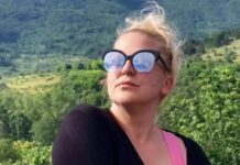 Milijunaš se nasmijao kad je 90-godišnja starica zatražila da provjeri stanje na računu. Nekoliko trenutaka kasnije cijela je banka ostala bez riječi. Milijunaš se nasmijao kad je 90-godišnja starica zatražila da provjeri stanje na računu. Nekoliko trenutaka kasnije cijela je banka ostala bez riječi.