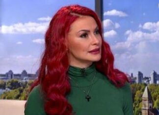 “One su kod mene na crnoj listi”: Doktorka Svetlana Stanišić istakla koje 2 namirnice nikad ne jede, a u većini srpskih kuća su svaki dan na stolu "One su kod mene na crnoj listi": Doktorka Svetlana Stanišić istakla koje 2 namirnice nikad ne jede, a u većini srpskih kuća su svaki dan na stolu