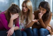 Ovo su pokazatelji da se iza nečije ljubaznosti krije zloba: Iza gestova su proračunatost, zavist i potreba za kontrolom Ovo su pokazatelji da se iza nečije ljubaznosti krije zloba: Iza gestova su proračunatost, zavist i potreba za kontrolom