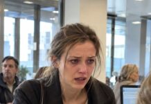 Tek što sam izašla iz matičnog ureda s potvrdom da je brak završen Tek što sam izašla iz matičnog ureda s potvrdom da je brak završen