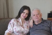 Udala sam se za umirućeg samohranog oca jer me molio da odgajam njegovu malu kćer nakon što njega više ne bude. Godinu dana kasnije pogledala me i rekla: „Mama, tata te nije prvi put vidio u bolnici… Još uvijek ne znaš zašto je zapravo izabrao baš tebe.” Udala sam se za umirućeg samohranog oca jer me molio da odgajam njegovu malu kćer nakon što njega više ne bude. Godinu dana kasnije pogledala me i rekla: „Mama, tata te nije prvi put vidio u bolnici… Još uvijek ne znaš zašto je zapravo izabrao baš tebe.”